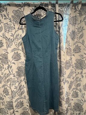 Ellison Sleeveless Denim Midi Dress in Blue